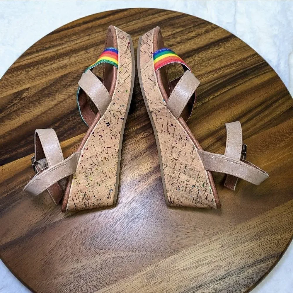 Jessica Simpson Kids Rainbow Strap Buckle Wedges Sandals Brown Size 4
